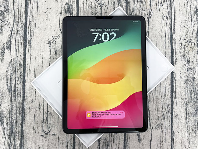 【二手】Apple iPad Air5(2022) Wi-Fi 256G 附配件，售後保固10天