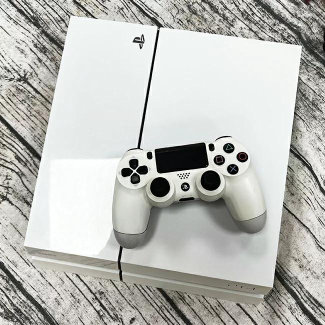 【二手】PS4 CUH-107A 雅致白 /附把手/ HDMI /電源線/遊戲片 售後保固10天