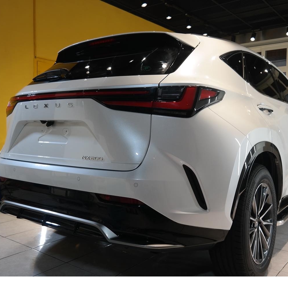 Lexus NX200