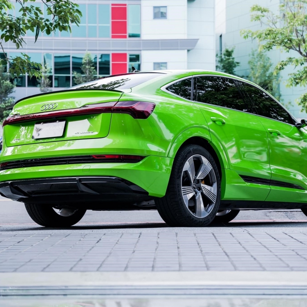 Audi e-tron 車體改色 3M G16 Gloss Light Green