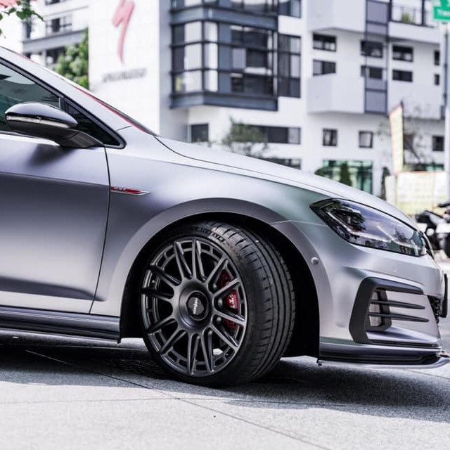 Golf GTI MK7.5 車體改色 Teckwrap ECH03 Charcoal Grey