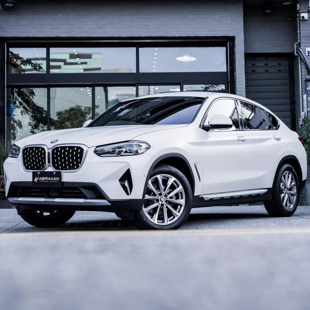 BMW X4 消光烤漆保護膜 3M 200M