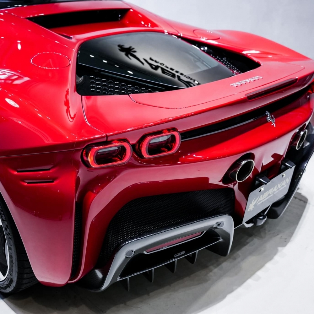 Ferrari SF90 Stradale x 3M 200G 亮面烤漆保護膜