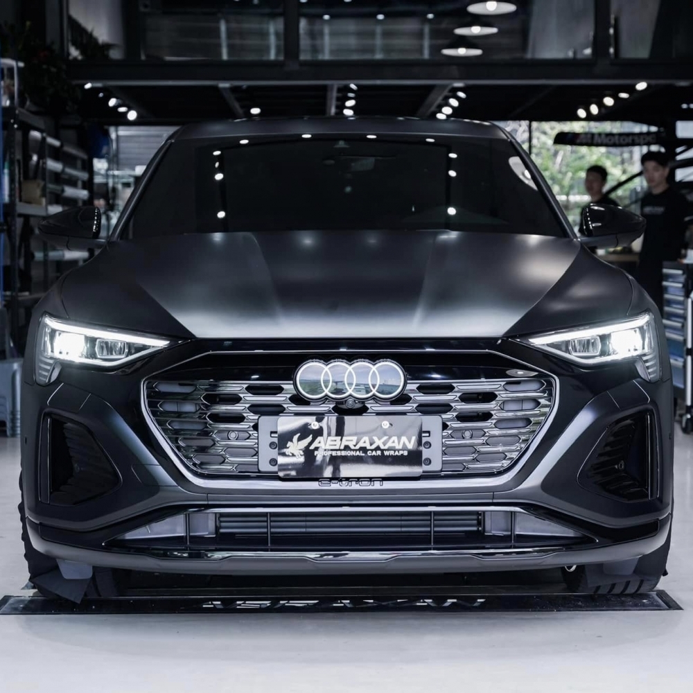 Audi Q8 e-tron Sportback 3M 200M 消光烤漆保護膜