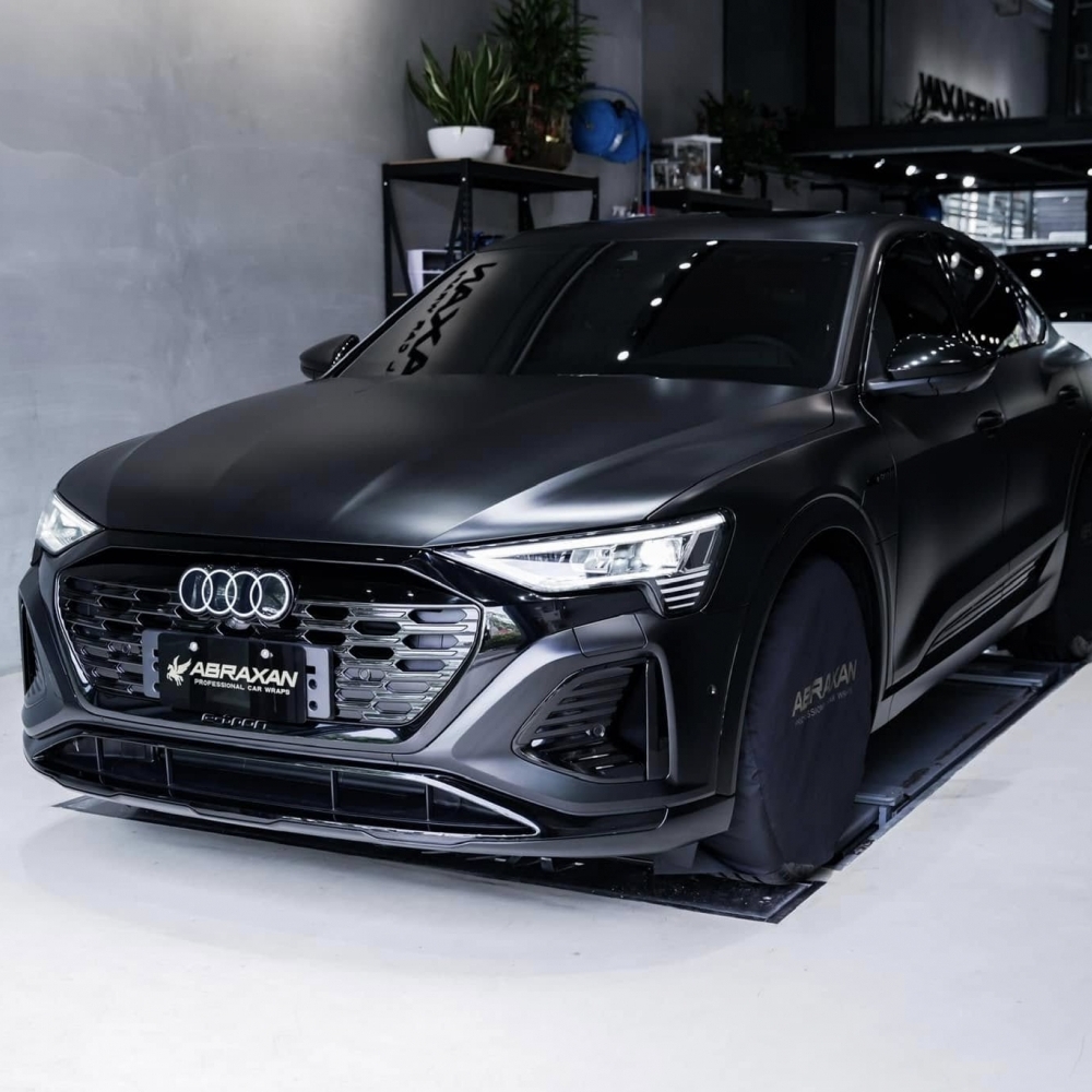 Audi Q8 e-tron Sportback 3M 200M 消光烤漆保護膜