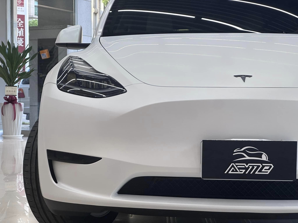 Tesla ModelY x Teckwrap M75 . Teckwrap D