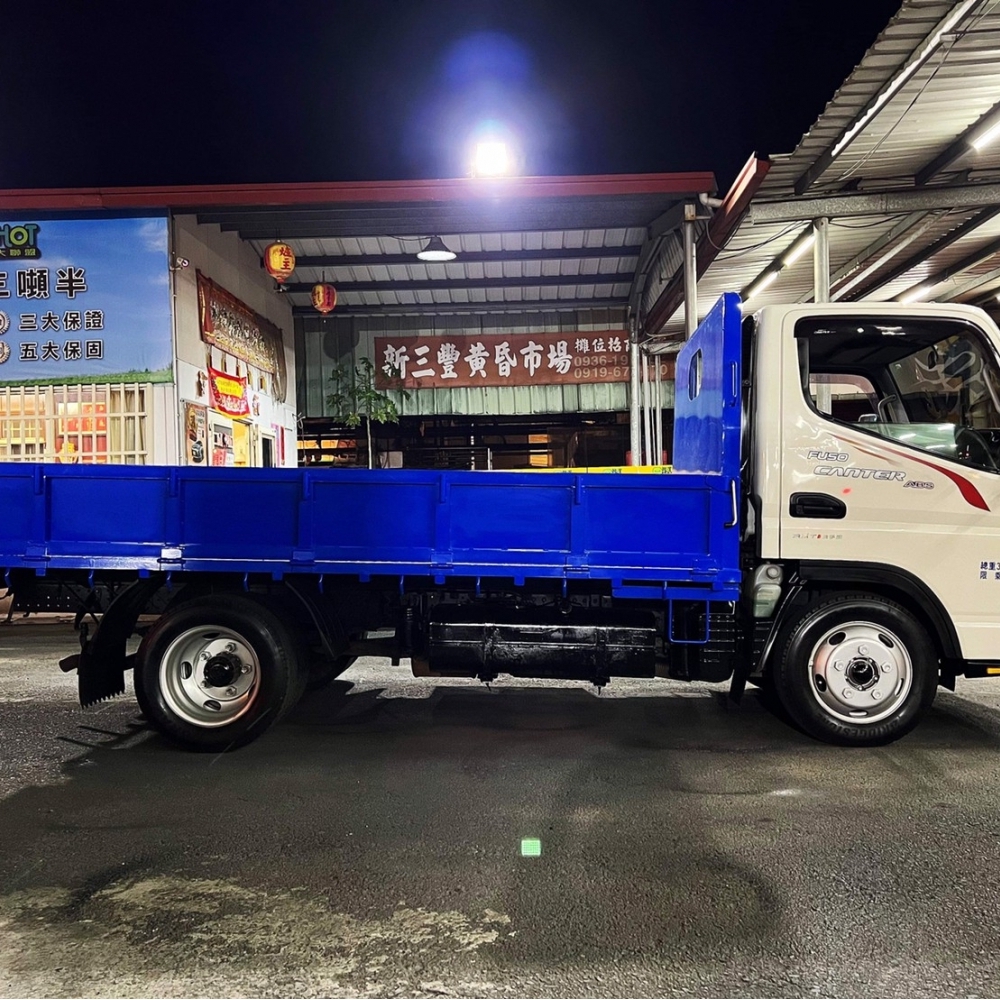 2019年 FUSO 5期 canter 堅達 11呎半 自排 鐵斗  以升載重五噸