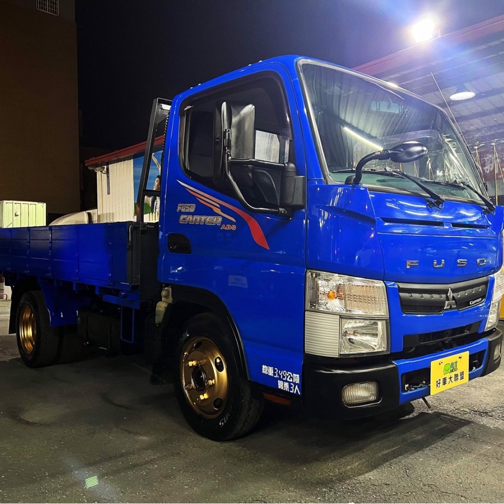 2017年 FUSO 5期 canter 堅達 10呎半 以升載重五噸