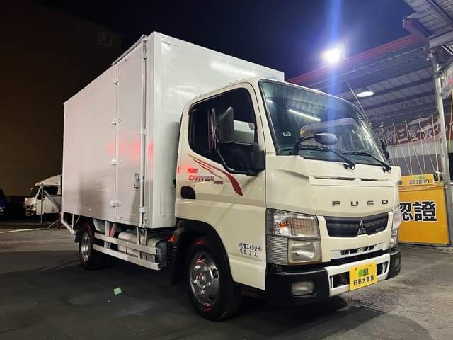 2017年 FUSO 5期 canter 堅達 11呎半 稀有  高廂 以升載重五噸