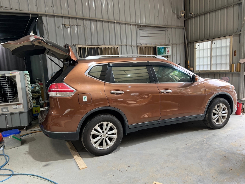 NISSANX-TRAIL