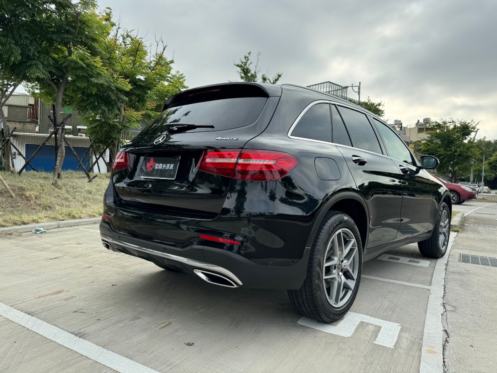 GLC300 SUV 2019年式 4Matic Mercedes Benz 加規 賓士外匯車