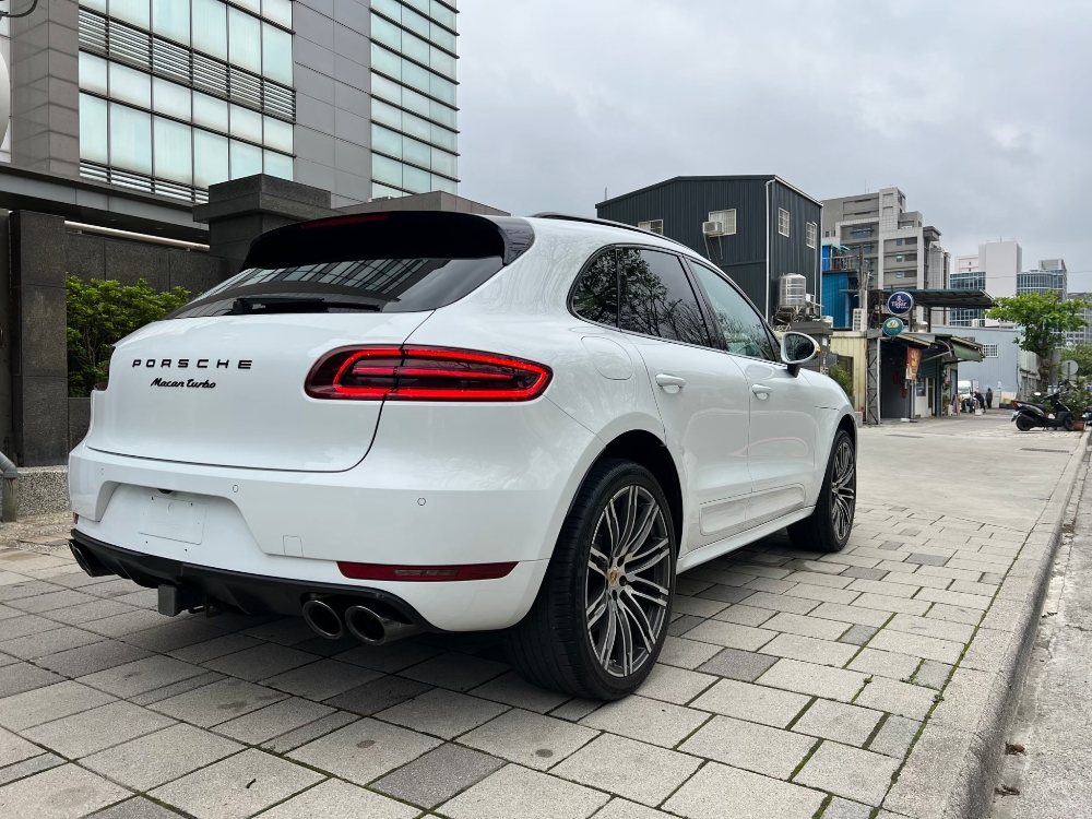 Macan Turbo 正2017 加規 保時捷外匯車