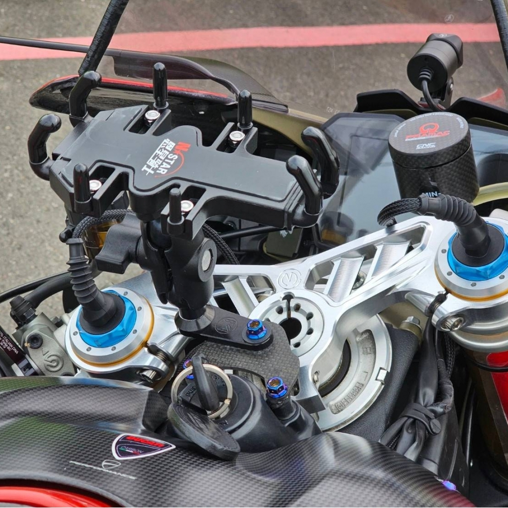 DUCATI PANIGALE V4S  superleggera 樣式