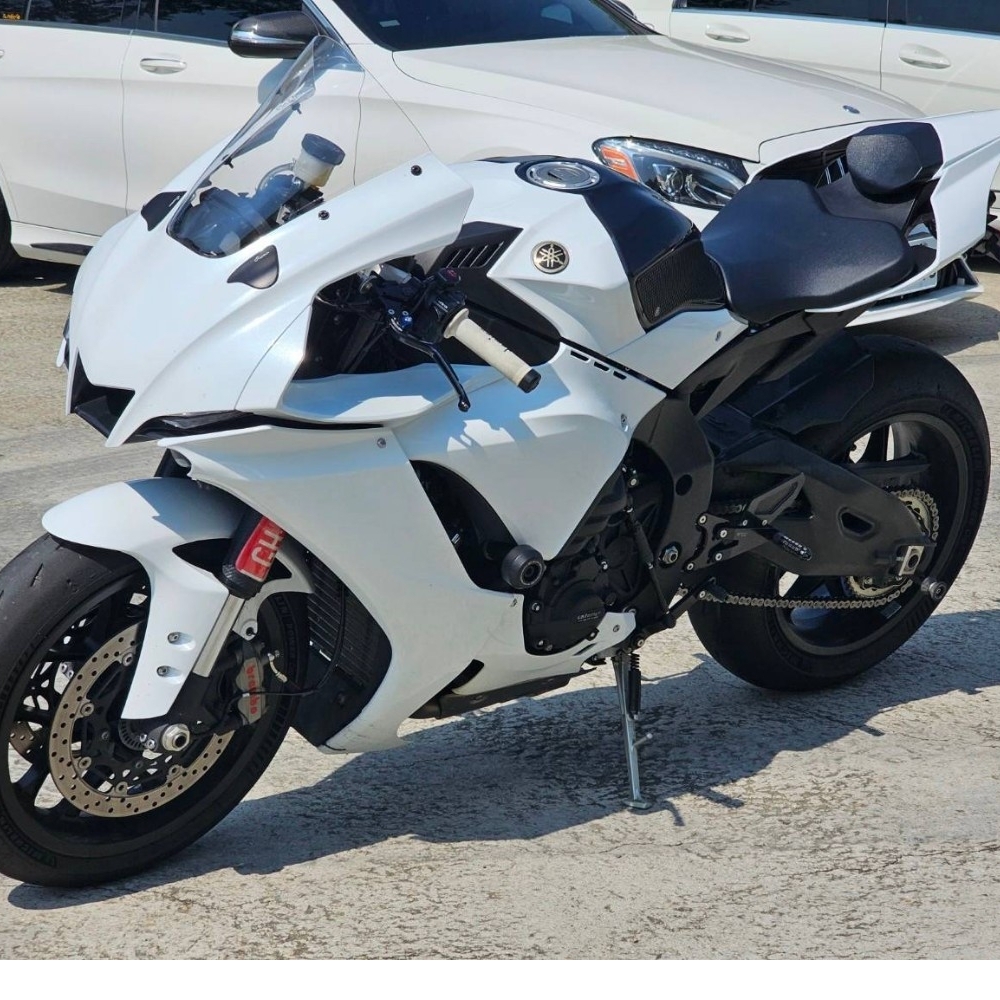 YAMAHA YZF-R1 ABS