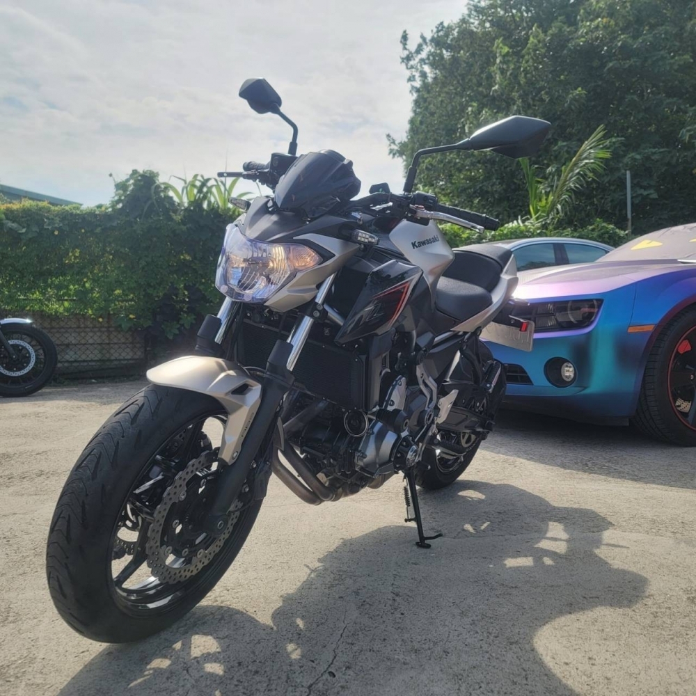 KAWASAKI Z650 ABS