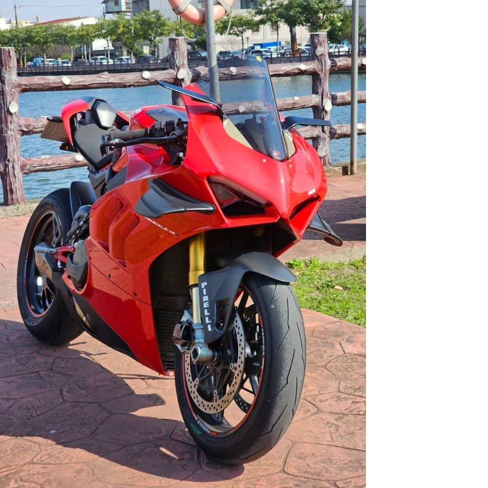 DUCATI PANIGALE V4S 碩文公司車