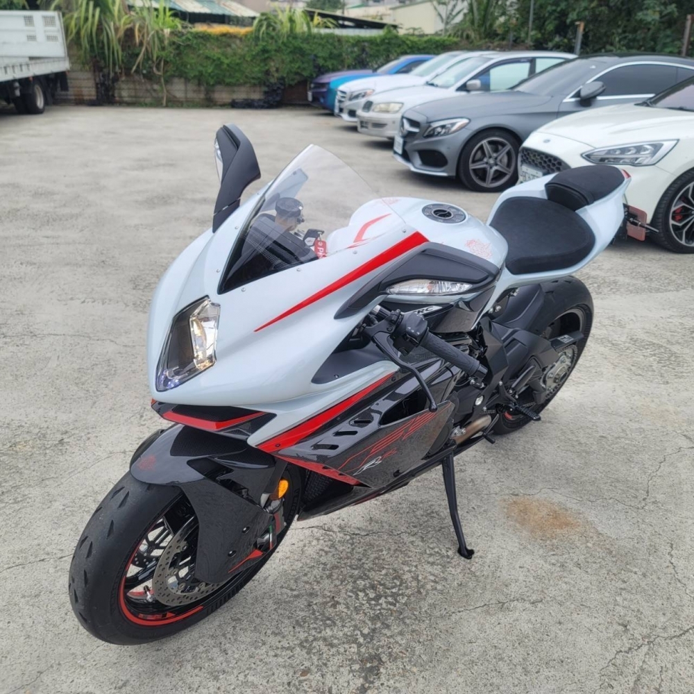 MV AGUSTA F3 800 RR 賽道套件