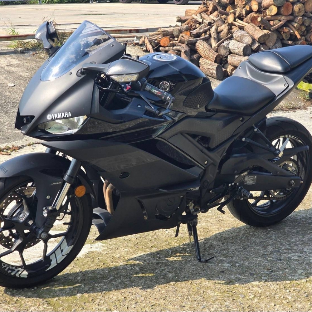 YAMAHA YZF-R3 ABS