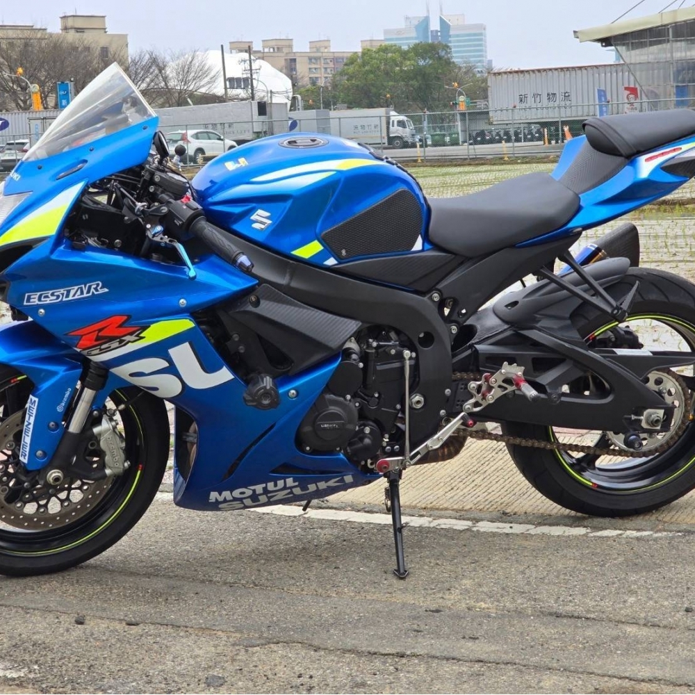 SUZUKI GSX-R600 阿魯