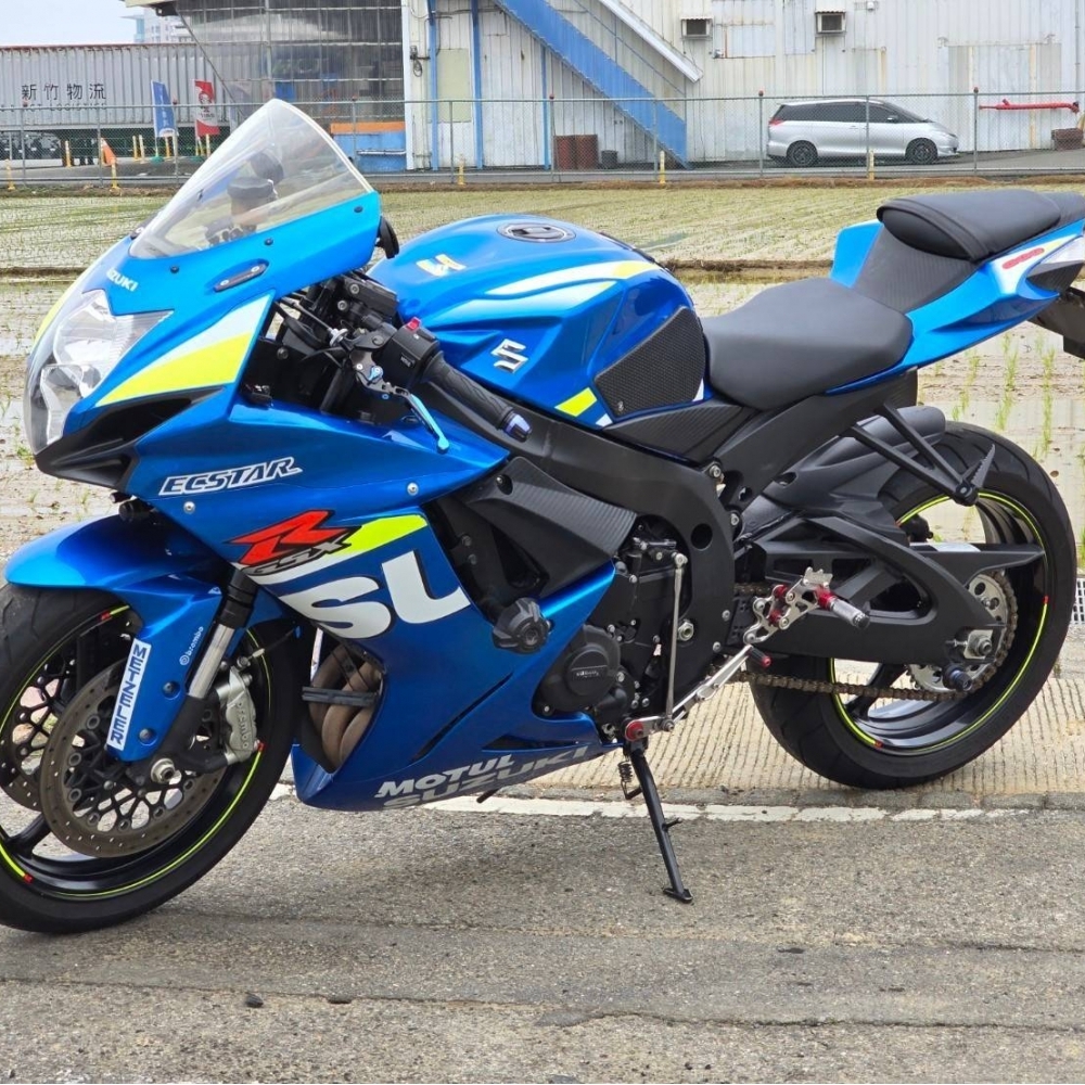 SUZUKI GSX-R600 阿魯