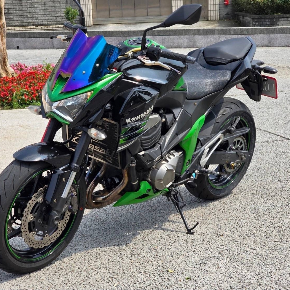 KAWASAKI Z800