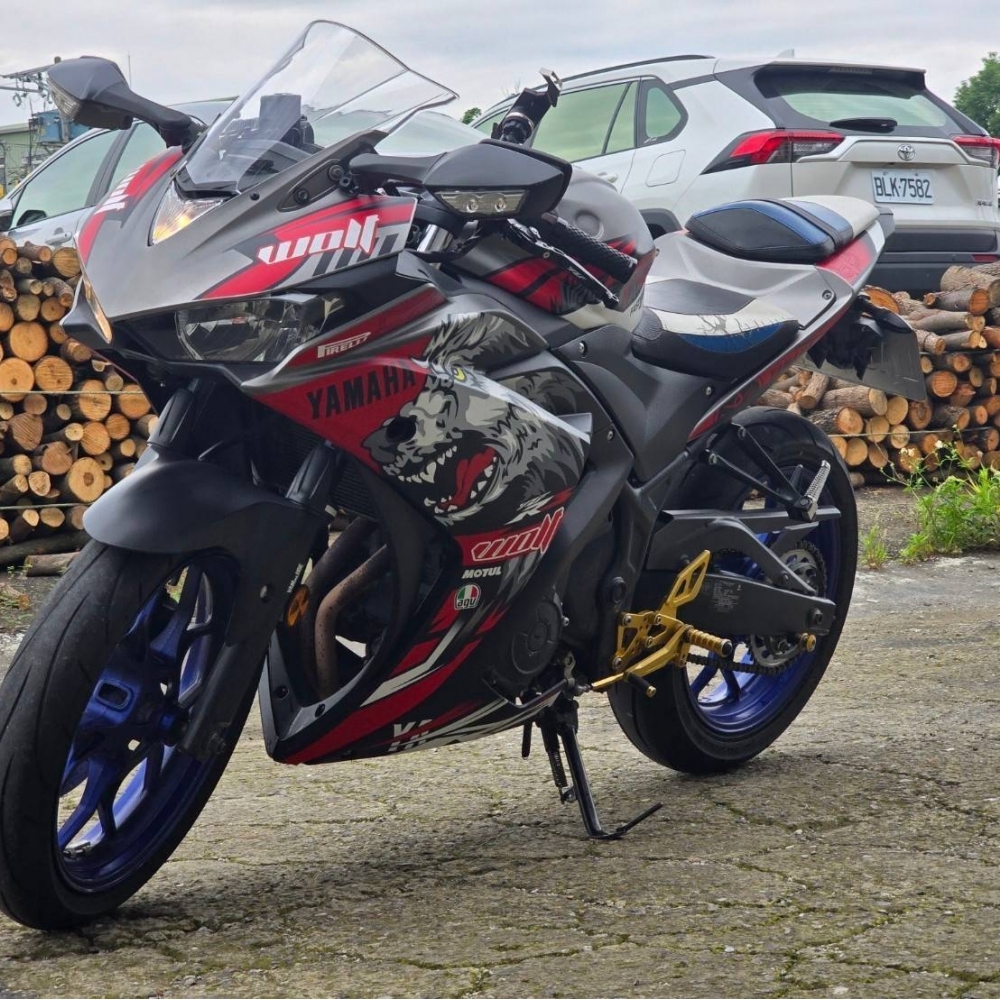 YAMAHA YZF-R3 