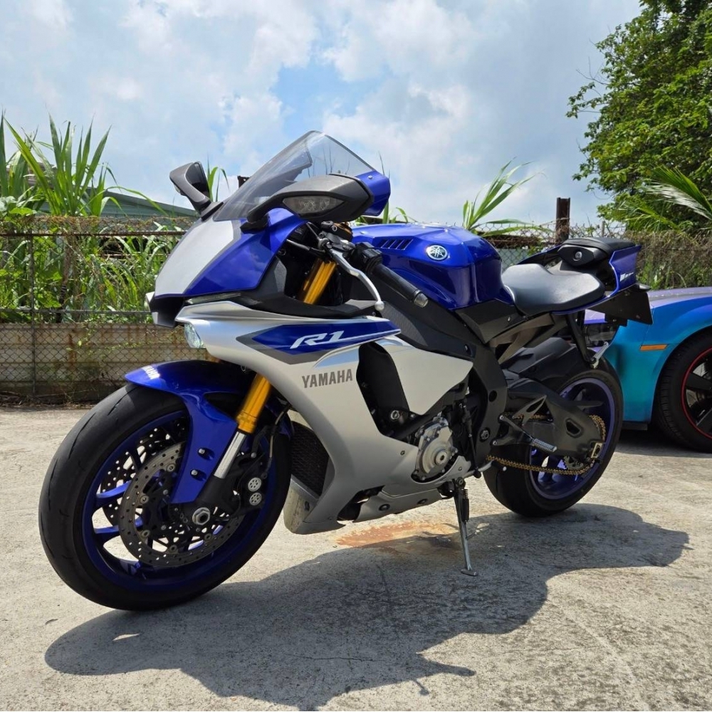 YAMAHA YZF-R1 ABS 