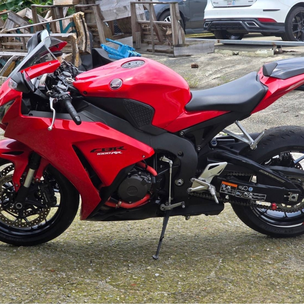 HONDA CBR1000RR 