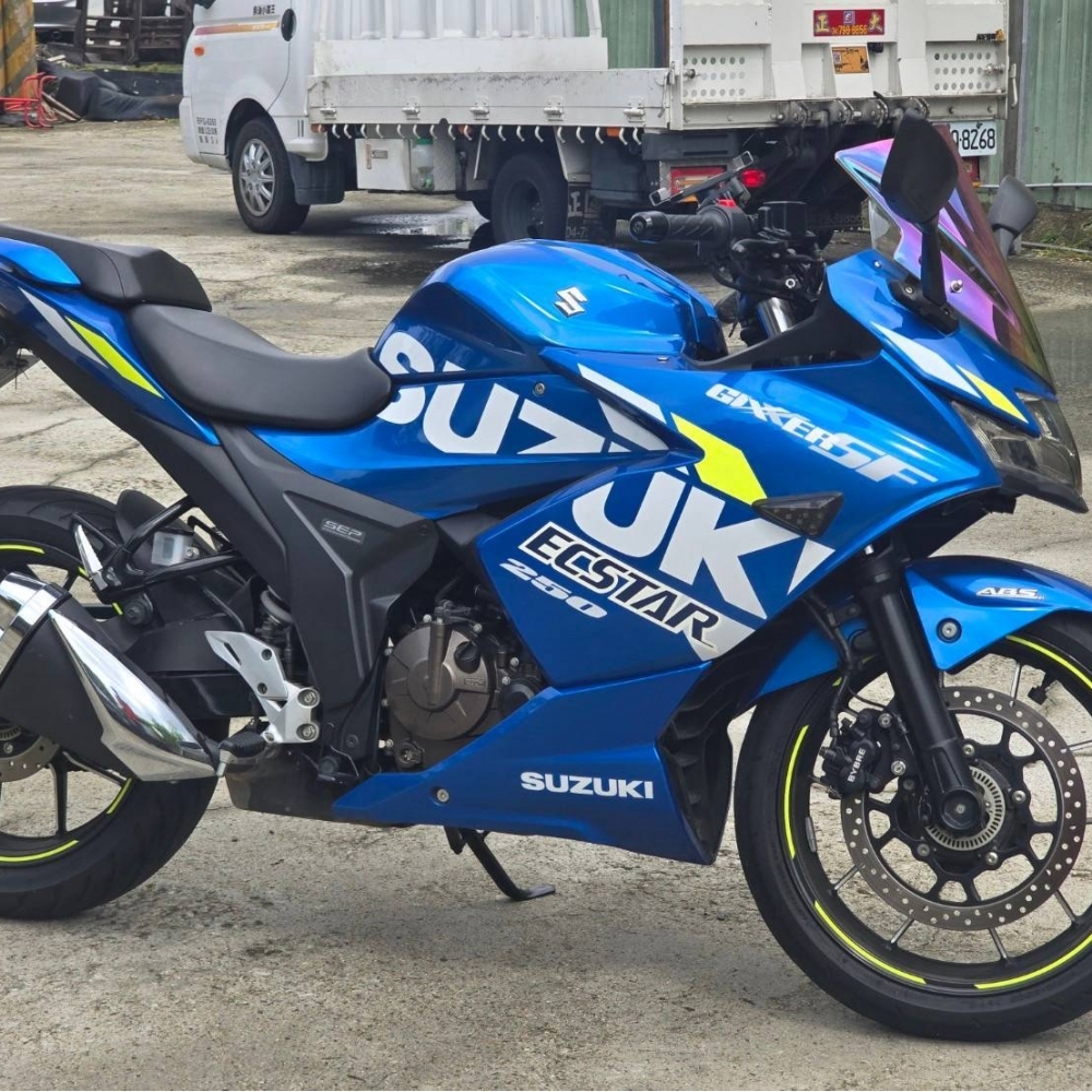 鈴木 SUZUKI GIXXER SF250 ABS