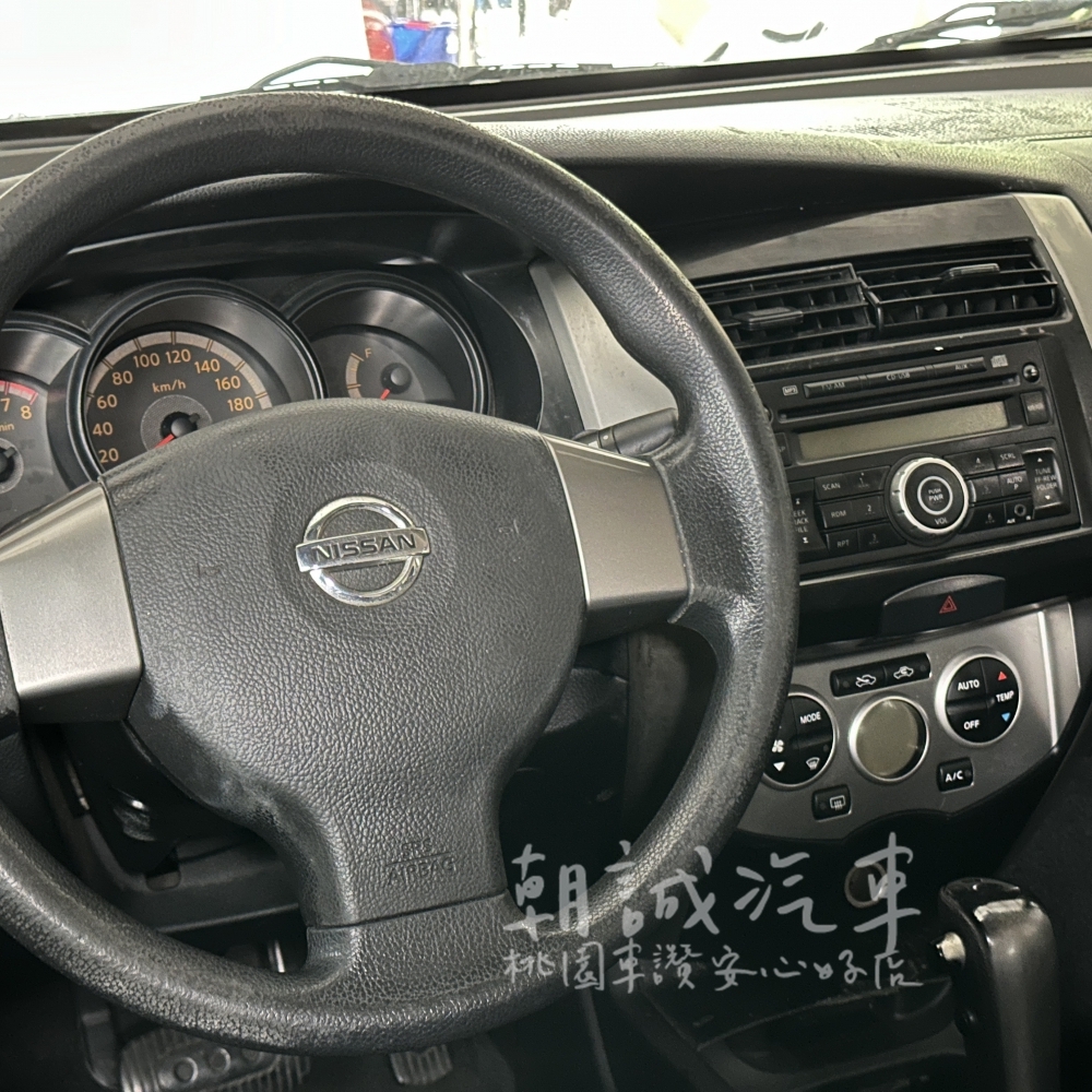 Nissan 2013 Livina 