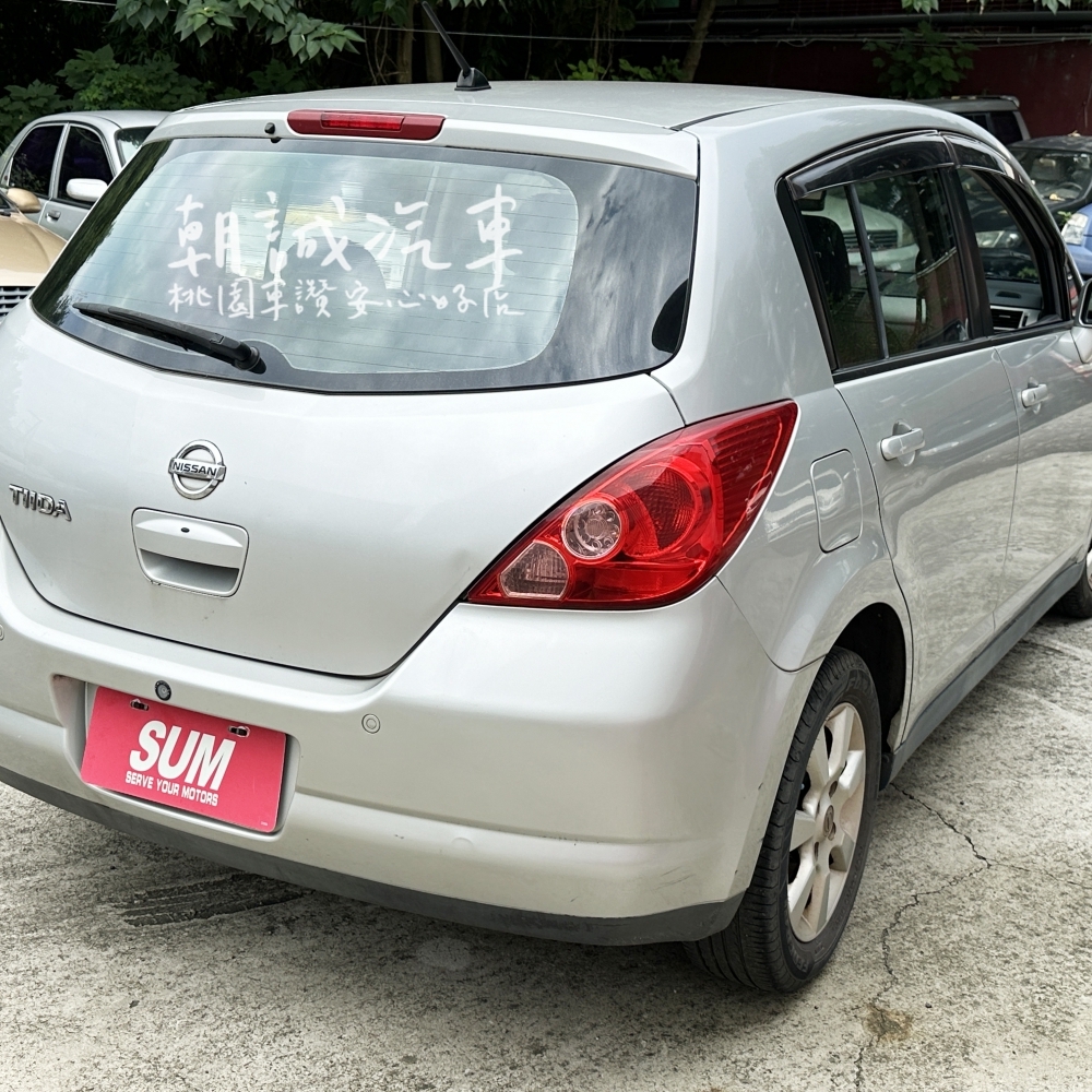 Nissan 2010 Tiida