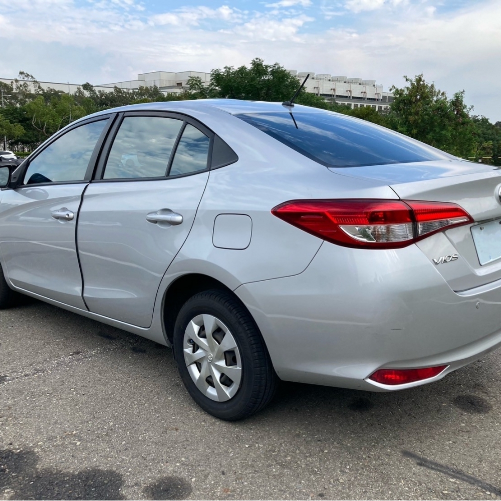 TOYOTA VIOS｜台中租車公司