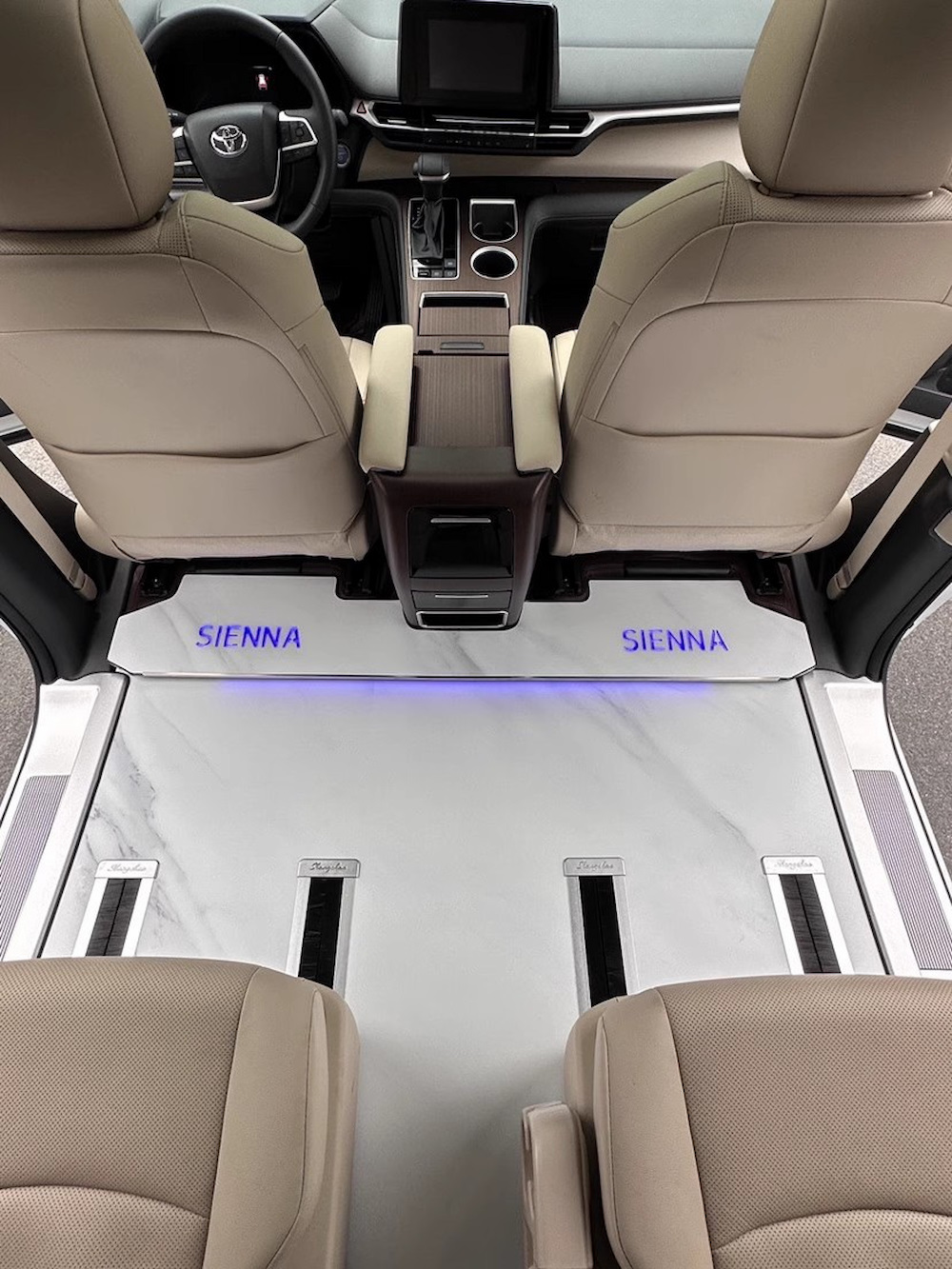 Toyota Sienna 4代 地板 航空鋁地板 高品質 含迎賓踏板 多款式 歡迎洽詢