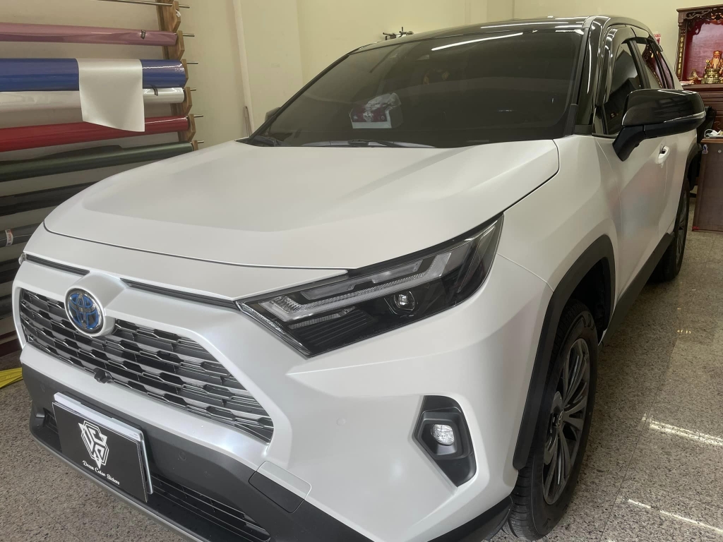 全車電光白 #RAV4