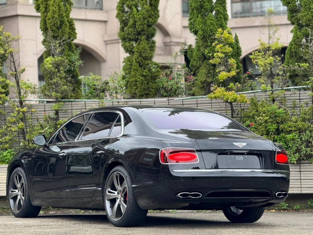 2019年式 BENTLEY Flying Spur V8 S總代理