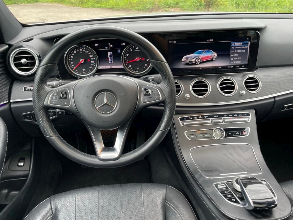 2018 Benz E300 AMG 4MATIC銀色P3等級P20跟車全景天窗HUD