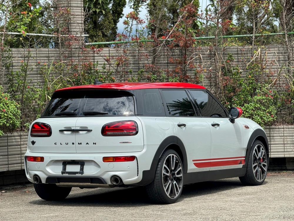 人氣王2023年式MINI CLUBMAN JCW競技版賽車拉線ACC跟車HK全景黑化HUD