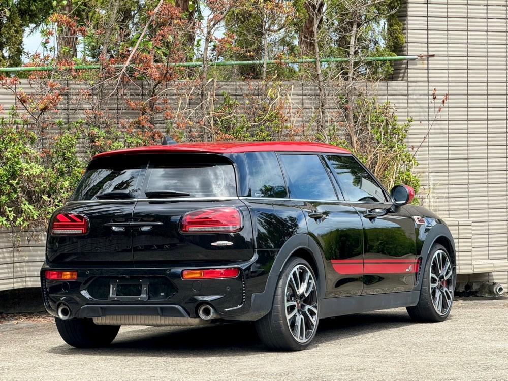 前衛2021 MINI CLUBMAN JCW大滿配ACC跟車全景黑化賽車椅HUD顯示