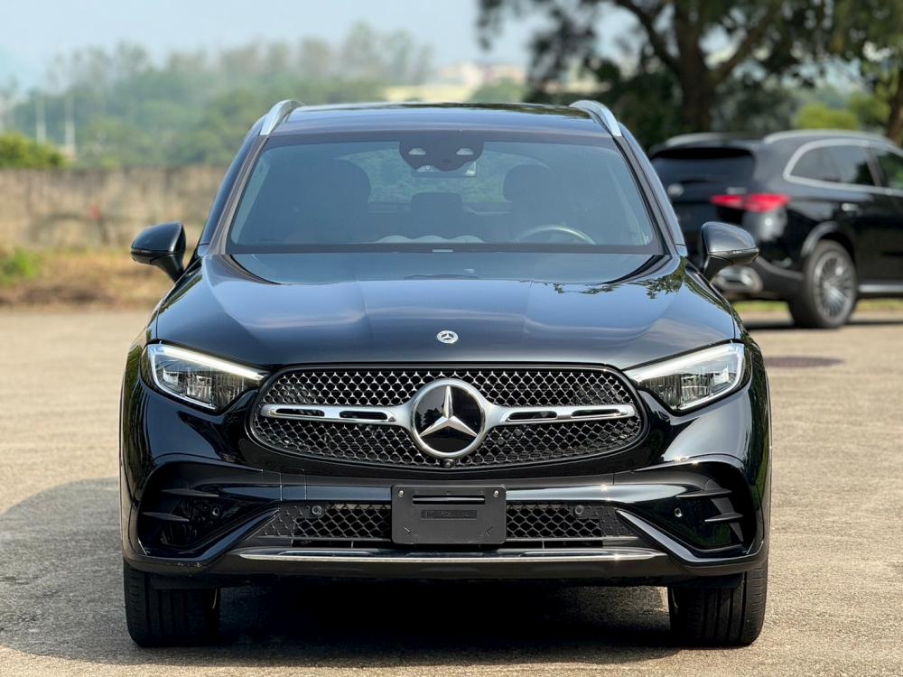 全能冠軍2023GLC300 AMG SUV高階P20雙色真皮冷熱椅360夜色圈 跑9千