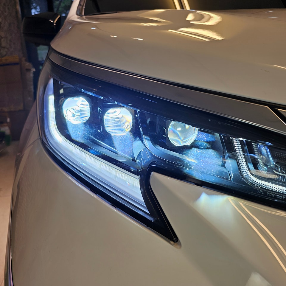 TOYOTA SIEENA XSE ‼️ 原廠反射式LED升級 模組化6矩陣