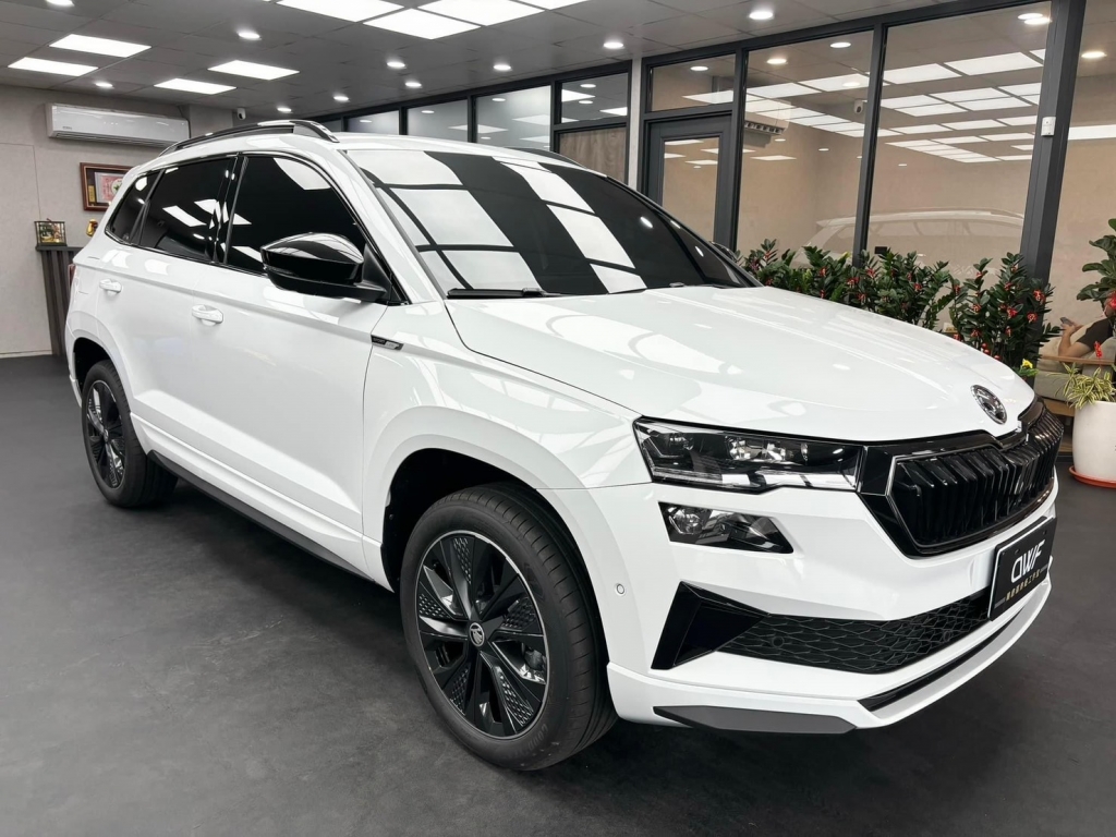 SKODA KAROQ 汽車隔熱紙