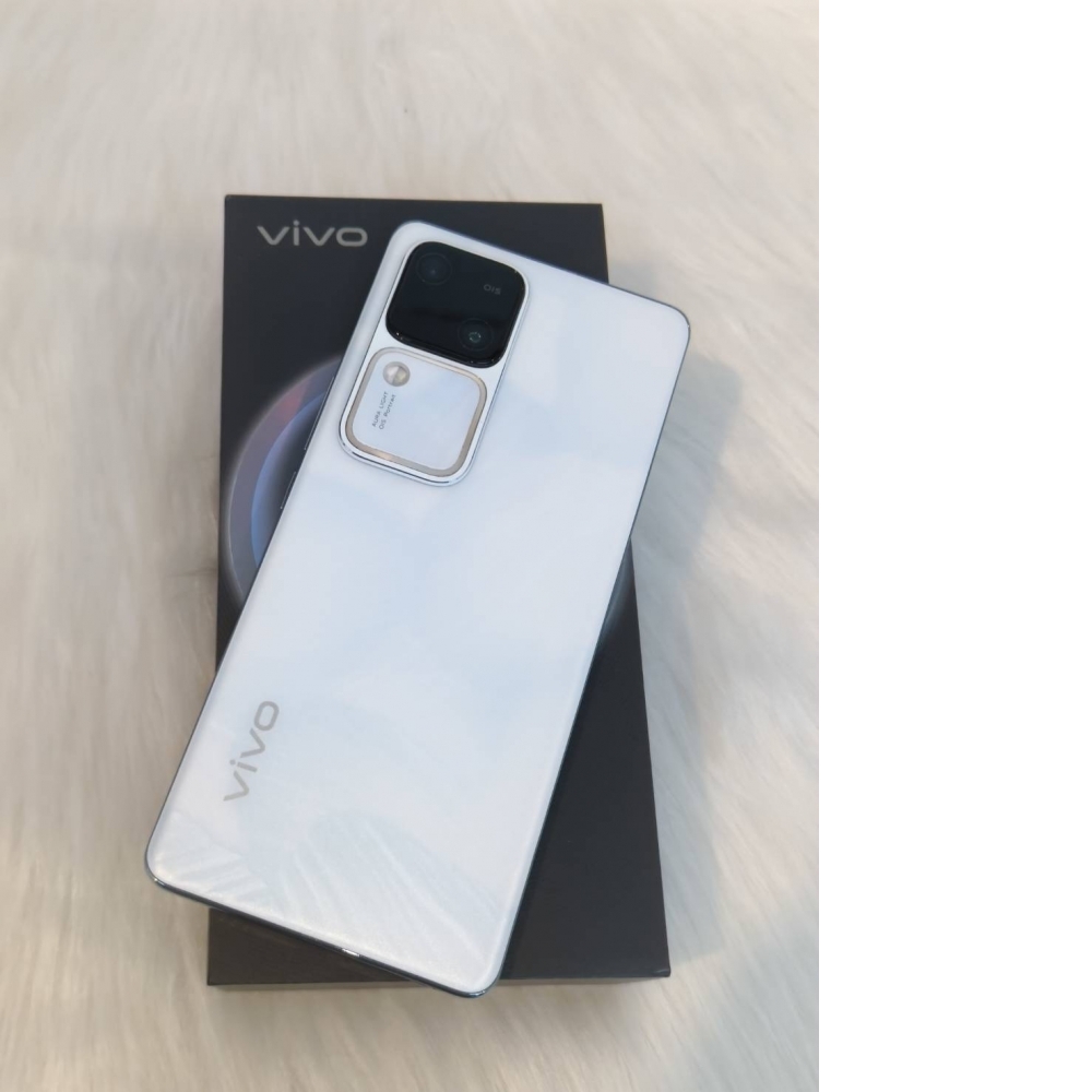 型號：VIVO V3