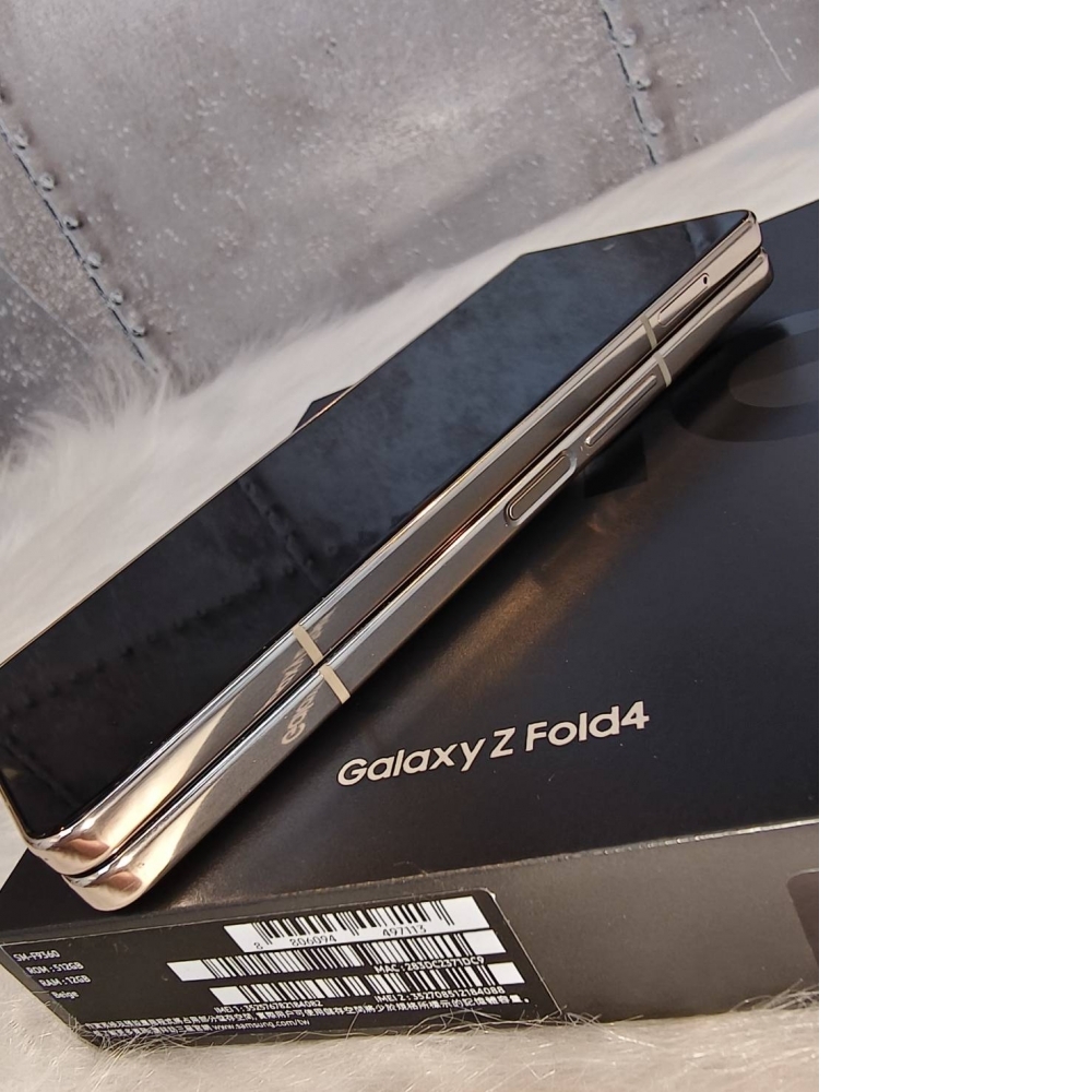 型號：SAMSUNG Galaxy Z Fold4 金 512GB  有盒 編號#0AAAA