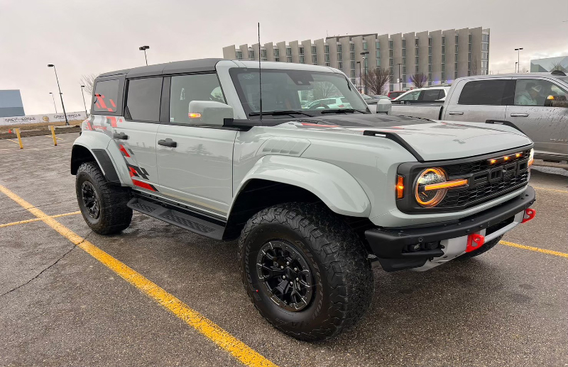 2024 Ford Broncon Raptor 仙人掌灰