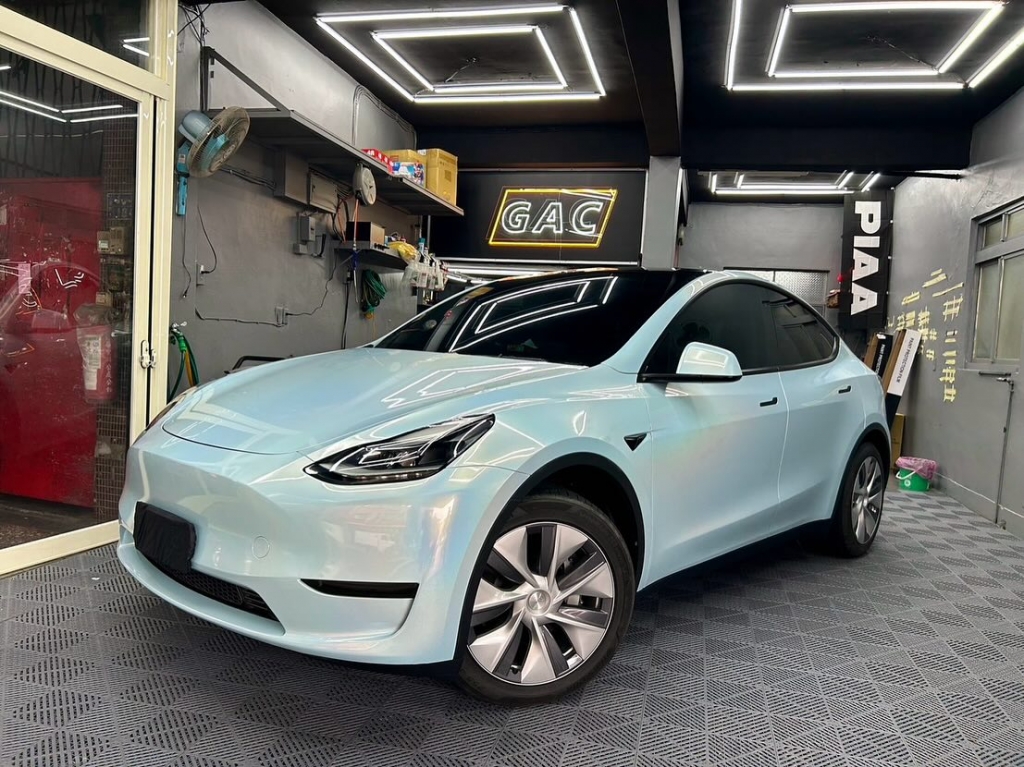 Tesla Model Y全車改色