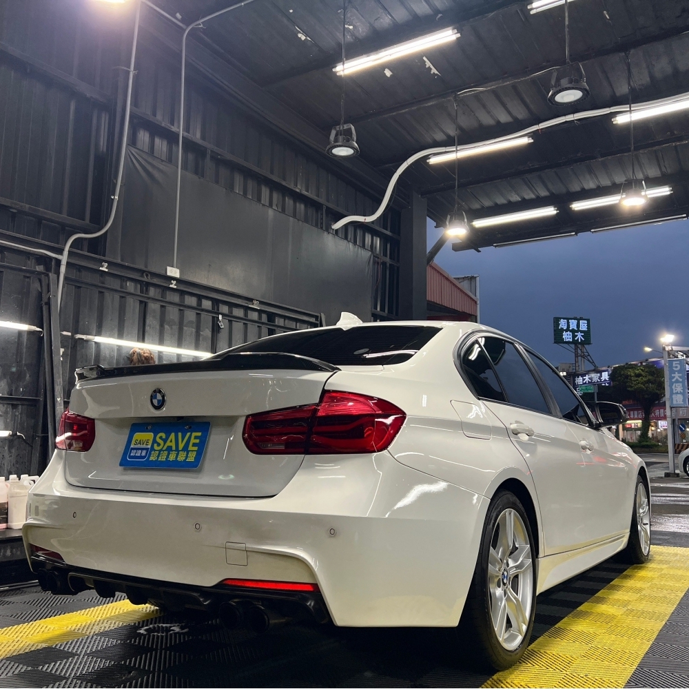 《上有SAVE認證車 Google五星評價》2013 BMW 328I XDRIVE 2.0L 升級M套件 M盤 中尾段排氣閥門  LCI頭尾燈 認證實跑10萬