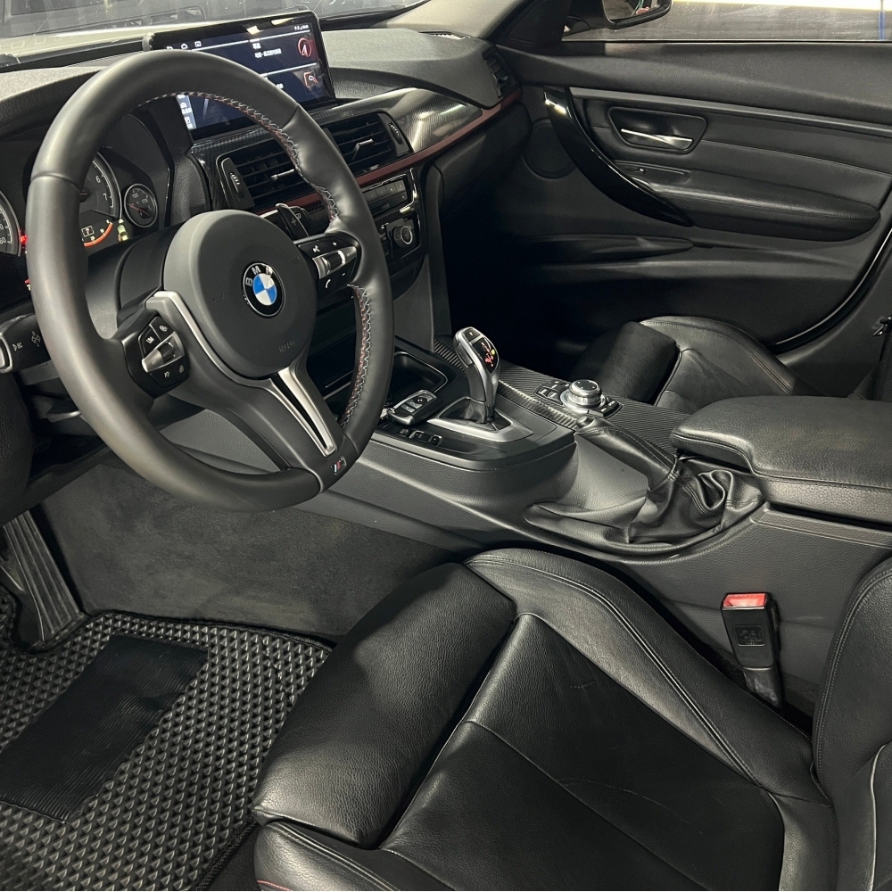 《上有SAVE認證車 Google五星評價》2013 BMW 328I XDRIVE 2.0L 升級M套件 M盤 中尾段排氣閥門  LCI頭尾燈 認證實跑10萬