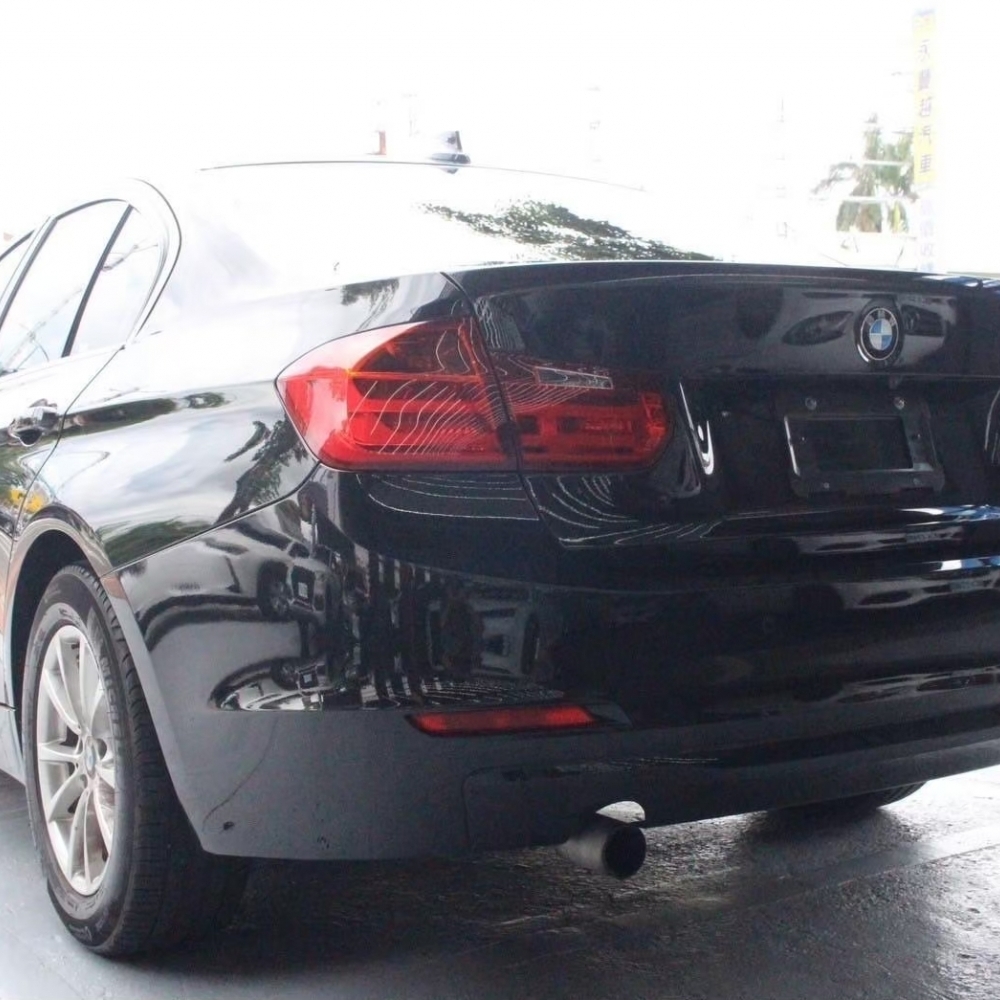 BMW 316I 黑 2015