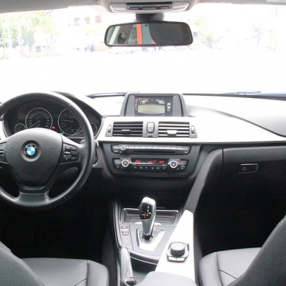 BMW 316I 黑 2015