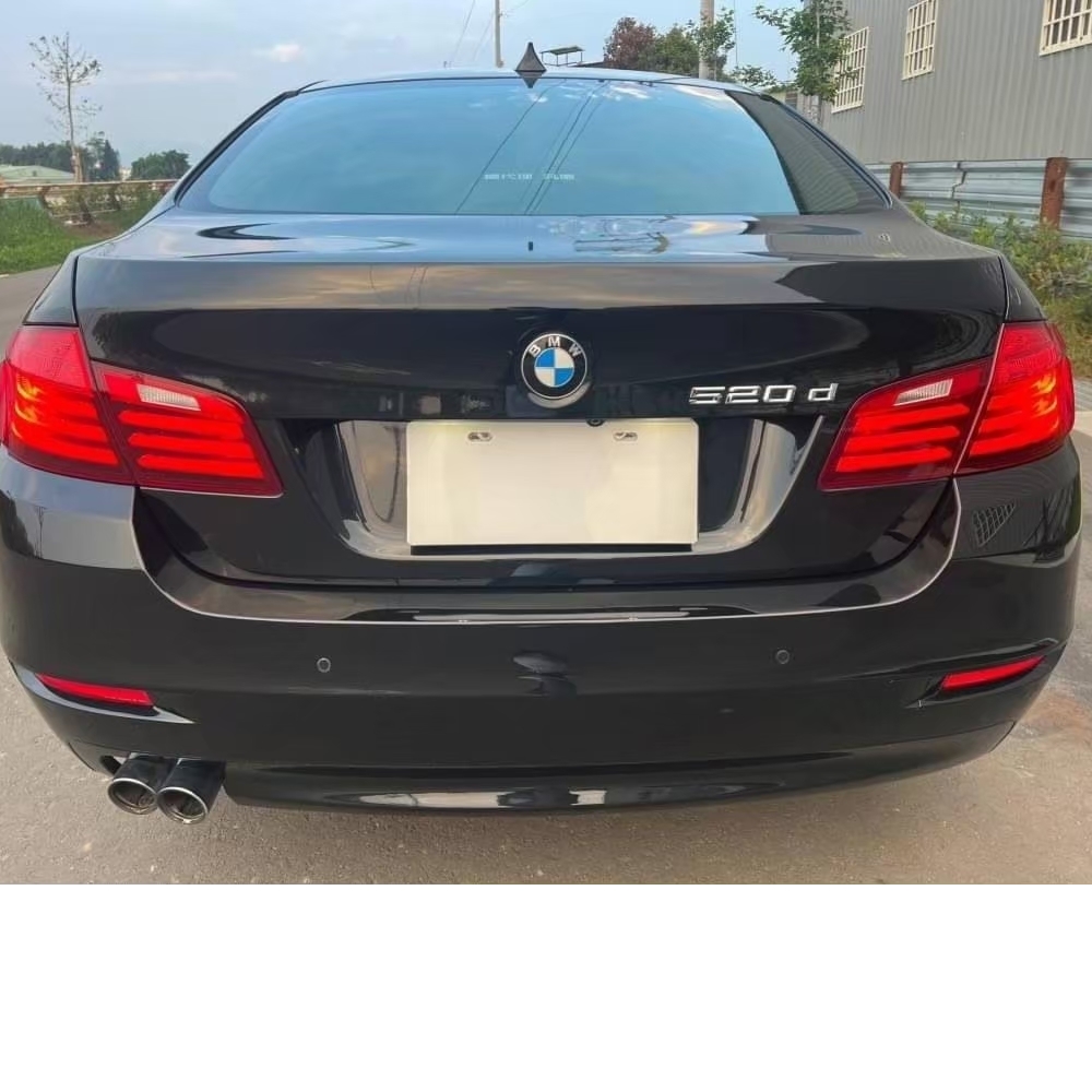 BMW 520D 黑 2016